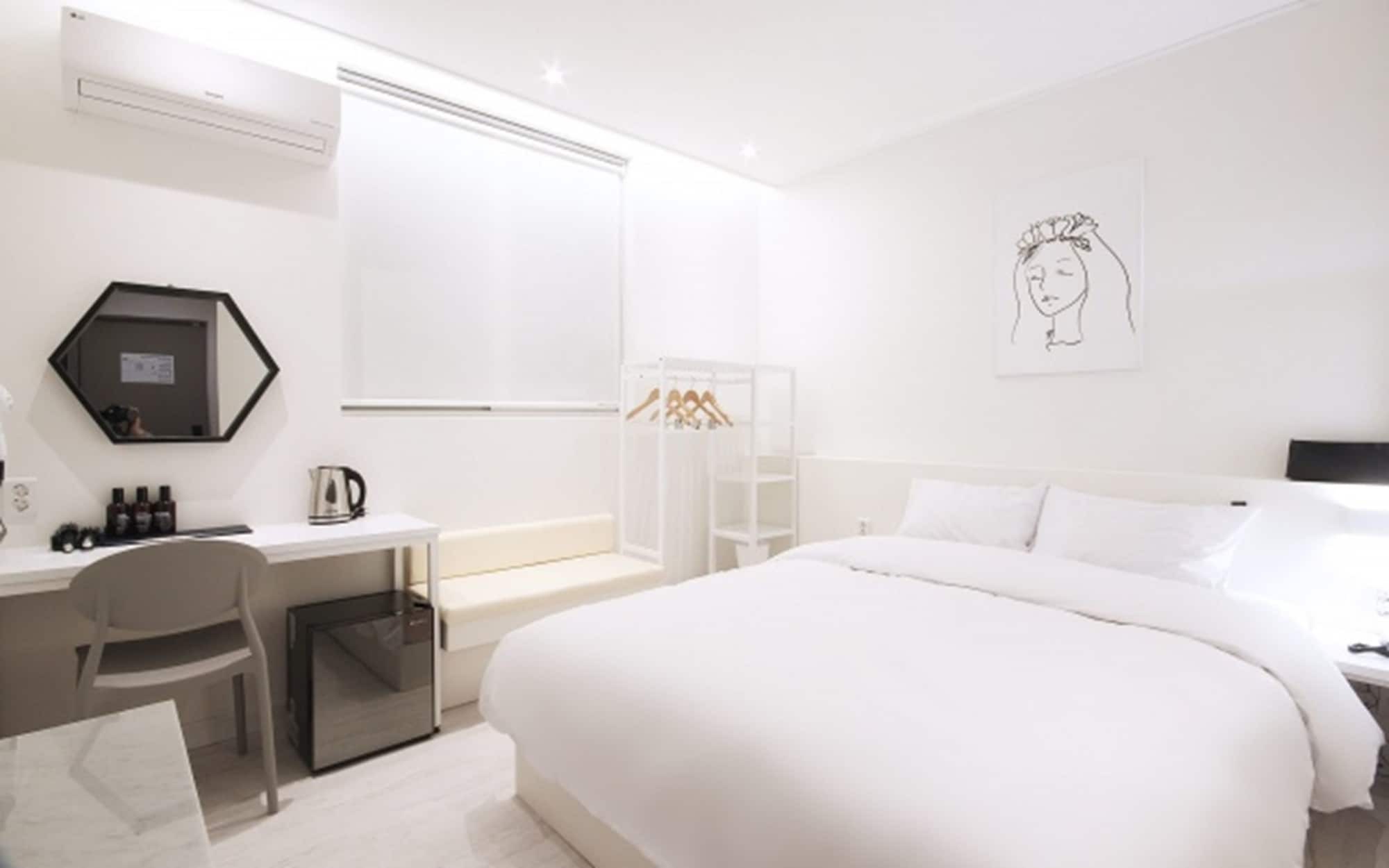 Hotel Yam Yeosu Hakdong Exterior foto